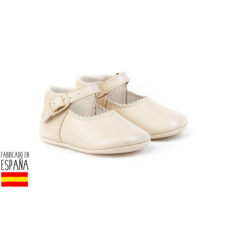 Zapatito suela blanda de piel cierre hebilla, made in spain -