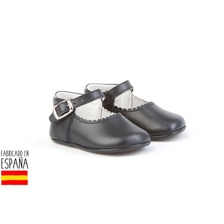 Zapatito suela blanda de piel cierre hebilla, made in spain -