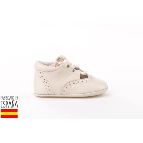 Zapatito suela blanda de piel cierre cordones, made in spain -