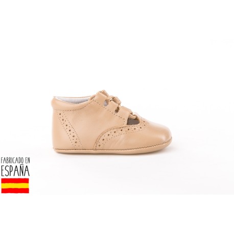 Zapatito suela blanda de piel cierre cordones, made in spain -