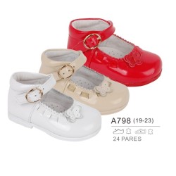 Merceditas abotinada piel cierre hebilla detalle mariposa -