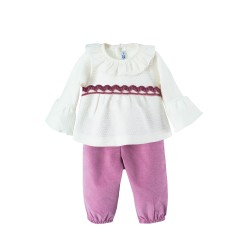 Conjunto blusa manga larga cuello volante y pantalón largo